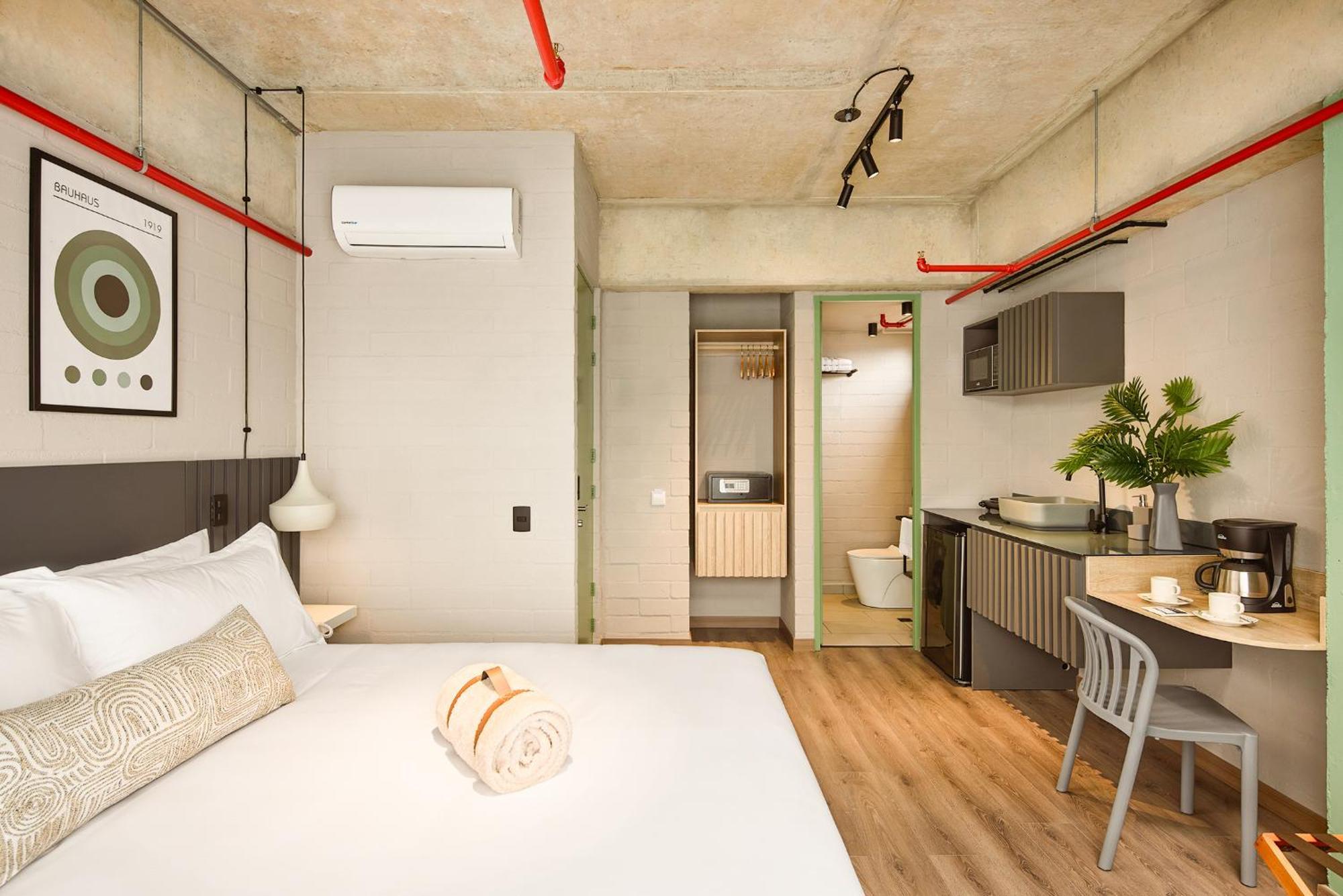 Urbit Social Lofts Hotel Medellin Exterior photo