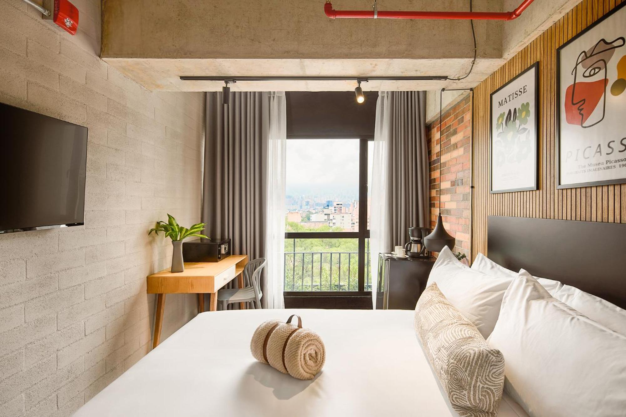 Urbit Social Lofts Hotel Medellin Exterior photo